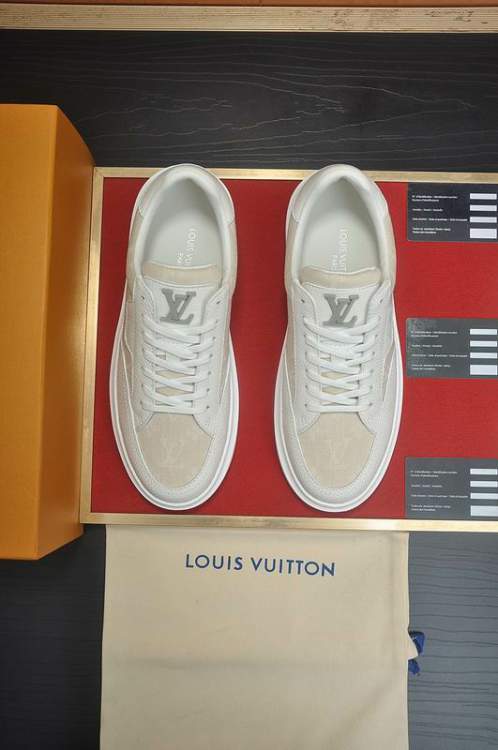 Picture of Louis Vuitton Shoes _SKULVsz38-45hnh083715705